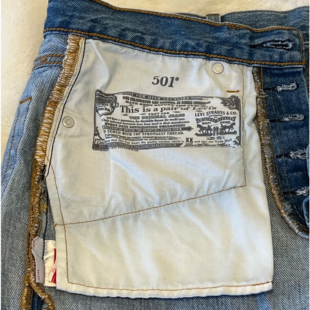 Levi’s 501 Jean Dark Wash Size W26 L26 - Picture 4 of 5